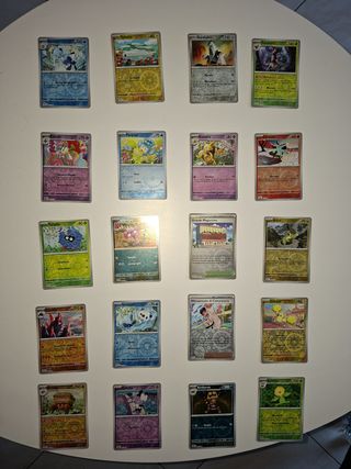 Mazzo 20 carte Pokemon ITA holo reverse assortite