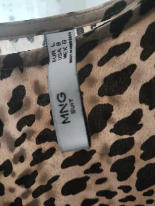 Blusa con estampado animal print