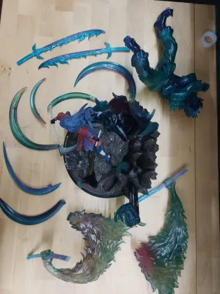 Action Figure Madara Uchiha e Susanoo Naruto