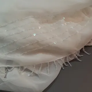 Sciarpa indiana bianca con paillettes