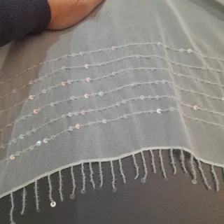 Sciarpa indiana bianca con paillettes