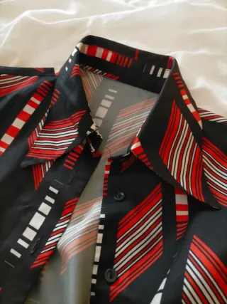 Camisa estampada retro años 70