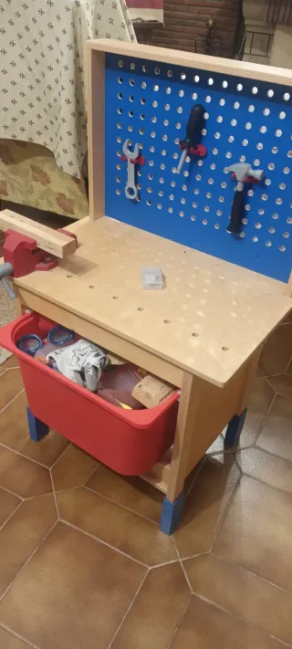 Banco de trabajo infantil IKEA