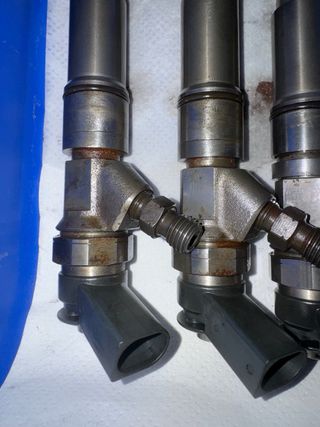 Inyectores BMW 320d E46