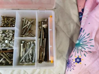 Viti e dadi assortiti