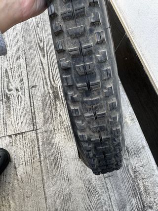 Cubierta Maxxis Minion DHR II 27.5x2.40.