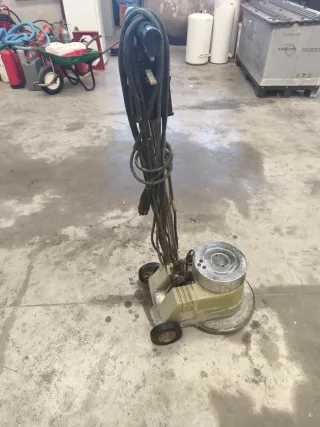 Lijadora Premiere Products HVR17 17” Floor Cleaner