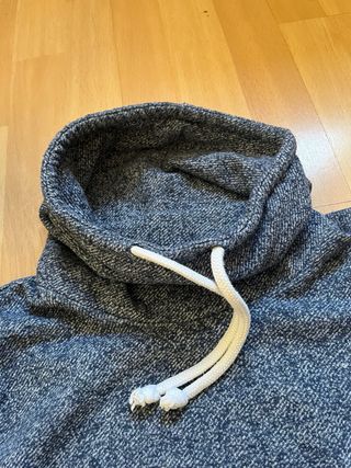 Sudadera H&M cuello alto gris oscuro