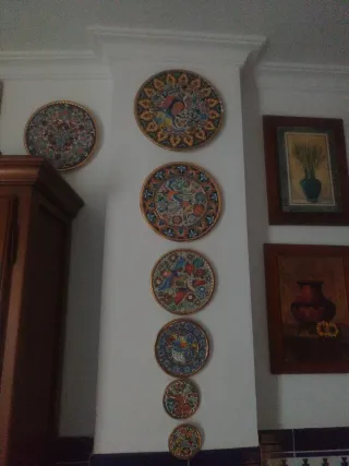 Platos decorativos de cerámica