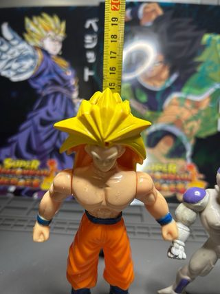 Lote Figuras Dragon Ball Goku SSJ3 y Freezer