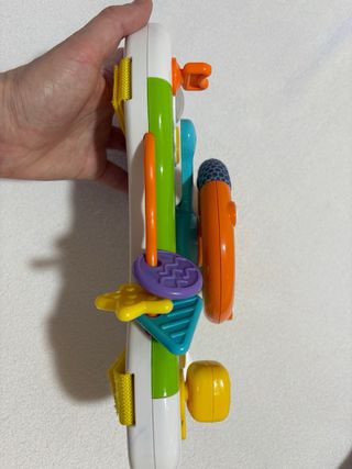 Volante sensorial para bebé con luces y música