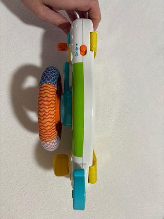 Volante sensorial para bebé con luces y música