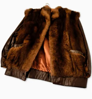 Abrigo de piel auténtica marrón