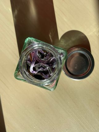 Tarro misterioso de joyas