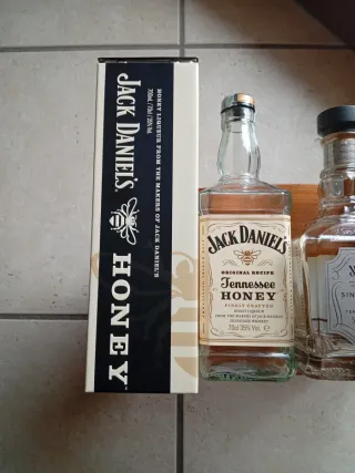 Bottiglie vuote Jack Daniel's (2)