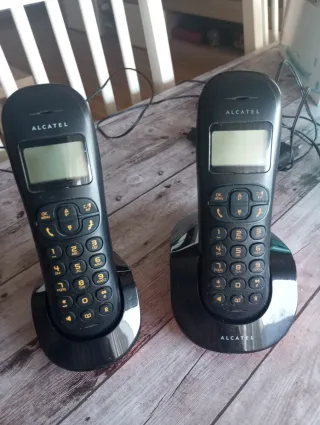 Telefoni cordless Alcatel neri