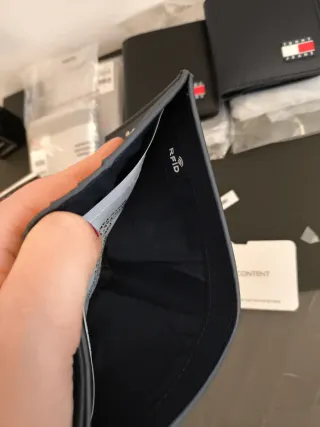 Portafoglio Tommy Hilfiger nero