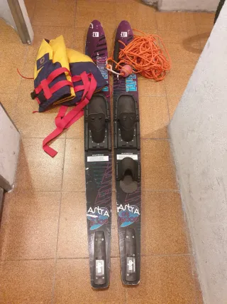 Esquís acuáticos Astra GT 5000 + chaleco