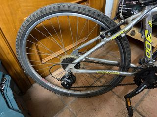 Bicicleta Conor AFX 300