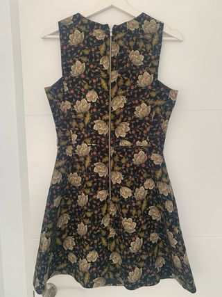 Vestido corto estampado flores