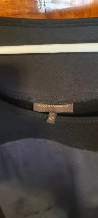 Vestido Adolfo Domínguez punto fino y antelina