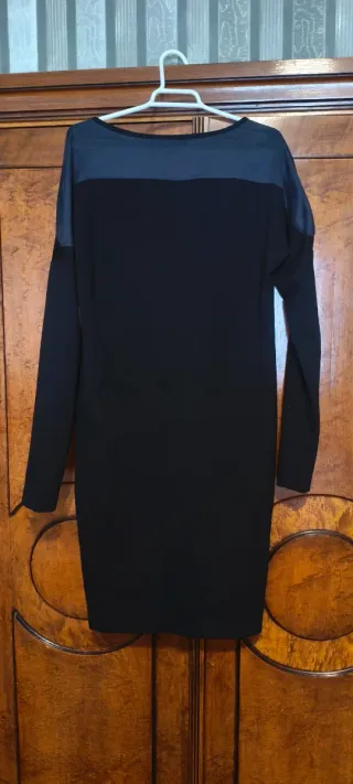 Vestido Adolfo Domínguez punto fino y antelina