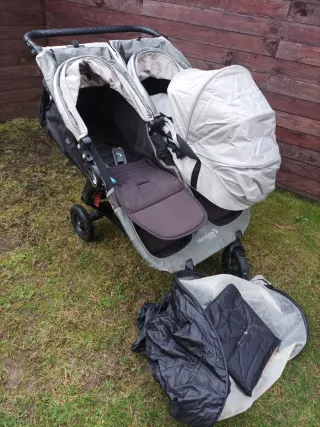 Silla gemelar Baby Jogger City Mini GT + capazo