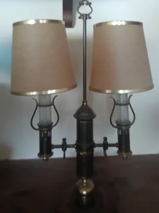 Lámpara de mesa doble metal y tela