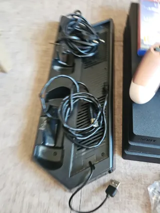 Consola PS4 Pro Negra + 2 Mandos + Juegos