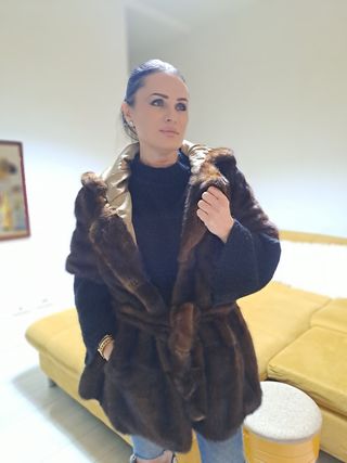 Pelliccia vera con cappuccio fodera nuova Max Mara