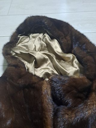 Pelliccia vera con cappuccio fodera nuova Max Mara