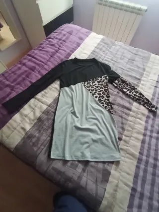 Vestido Talla XS Negro y Gris