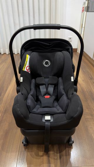 Seggiolino auto Bugaboo Turtle di Nuna + Isofix