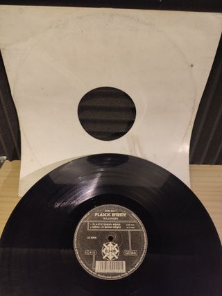Vinilo Plastic Enemy Bulldozer EDM