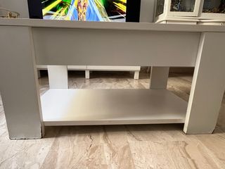 Mesa de centro elevable blanca y negra