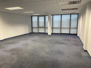 Se alquila oficina EDIFICIO EUROPA LEON