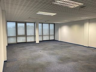 Se alquila oficina EDIFICIO EUROPA LEON