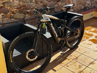 MMR X BOLT 140 10 / 2022 - TALLA M