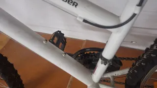 Bicicleta BTWIN blanca