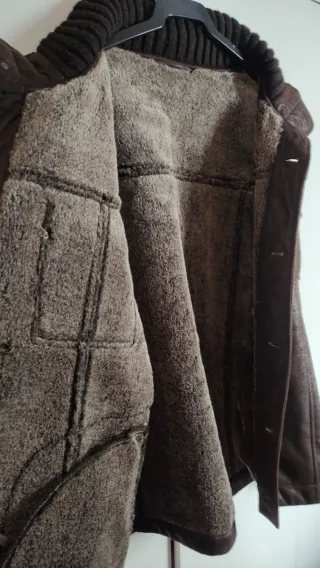 Chaqueta Marrón y Negra Abrigo