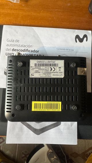 Decodificador Movistar UHD + Mando