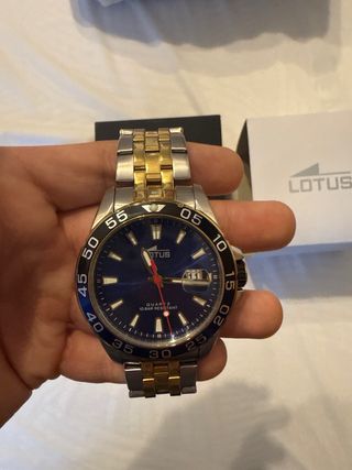 Reloj Lotus Acero Bicolor Esfera Azul