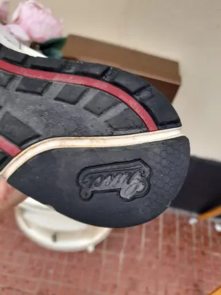 Sneakers Gucci bianche e viola