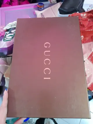 Sneakers Gucci bianche e viola