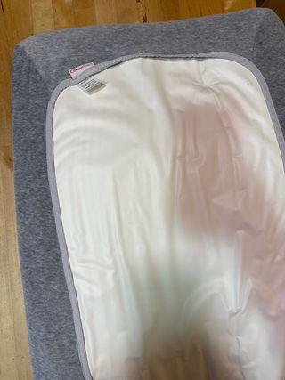 Cambiador con funda suave marca COTTONBABY