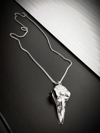 Collana Teschio Corvo