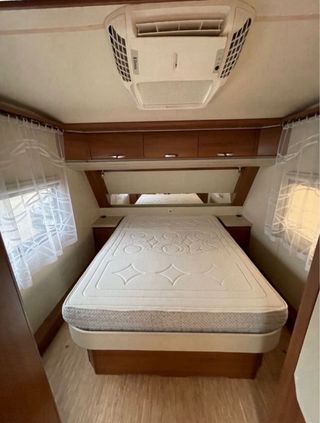 Caravana Hobby premium 650 Uf doble eje 2014