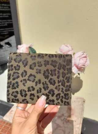 Portafoglio Fendi leopardato
