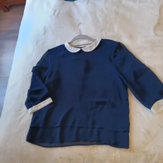 Camisa azul marino y blanco cuello bebé T40/42