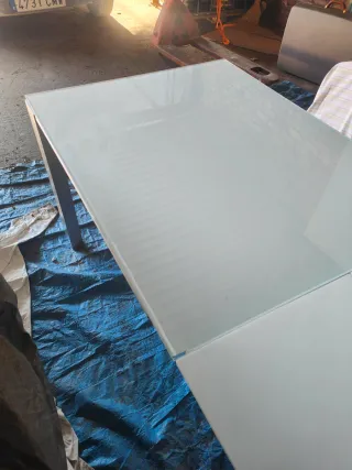 Mesa de comedor/cocina cristal y metal